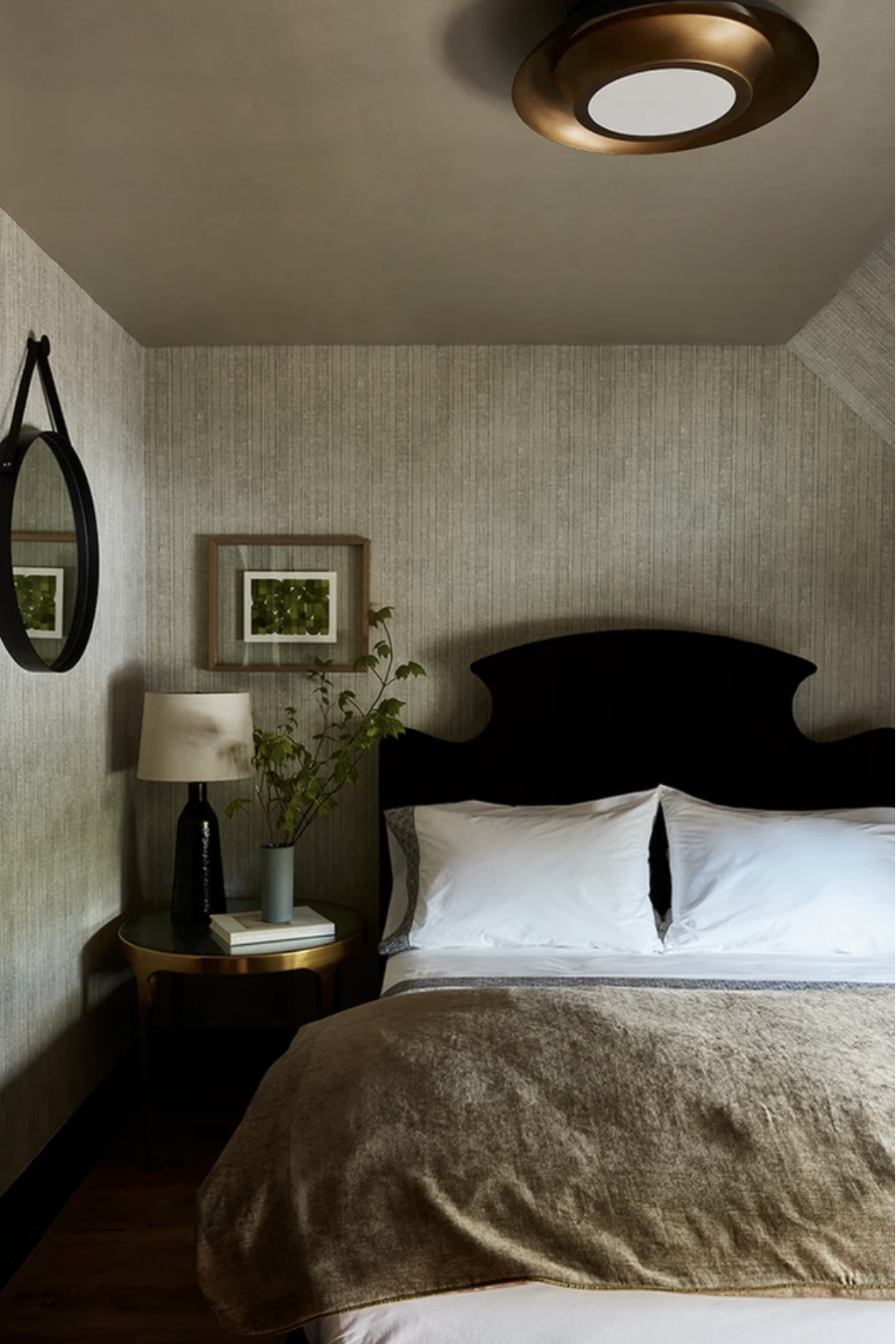 moody bedroom design with modern lighting