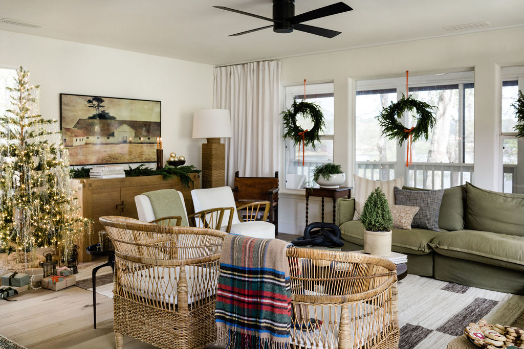 cozy Christmas holiday styling ideas in the living room