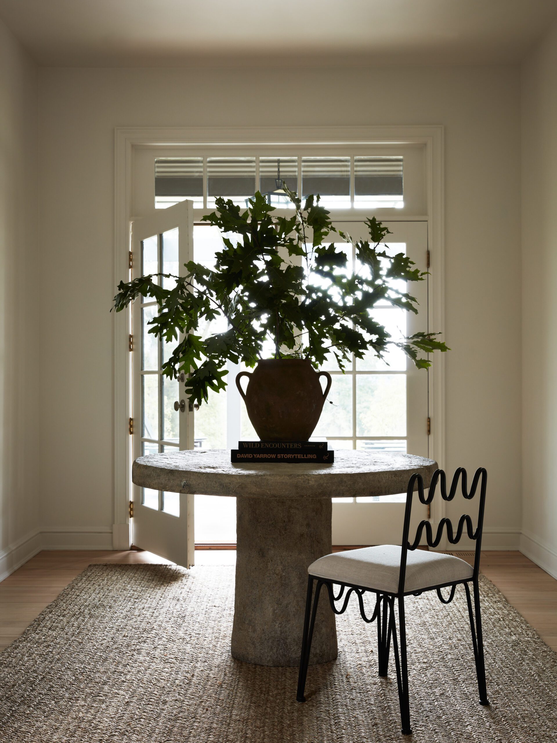 Entryway Circle Table with Seated Chair