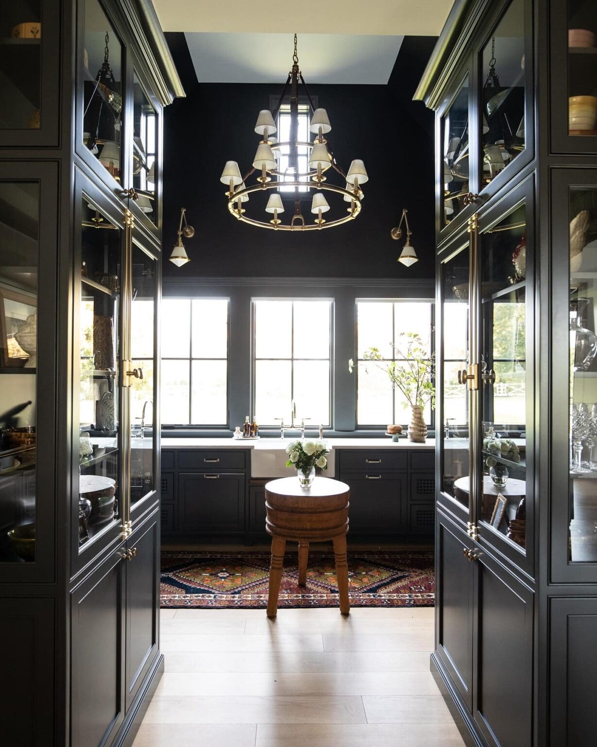 Why a Butler’s Pantry is the Most Coveted Feature of Modern Kitchen ...