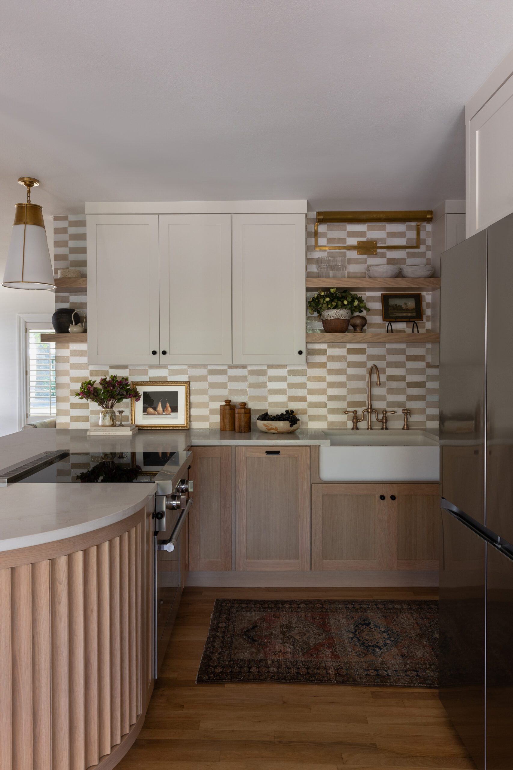 Full Kitchen Checkered Tiling