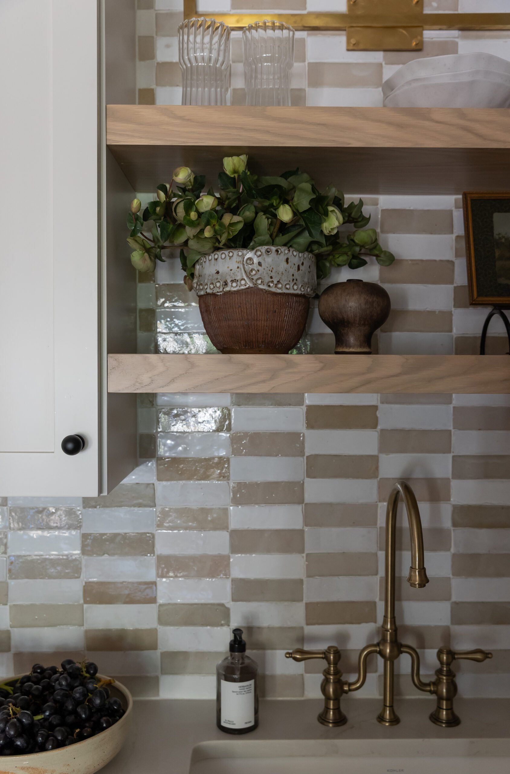 Shelving Backsplash Details