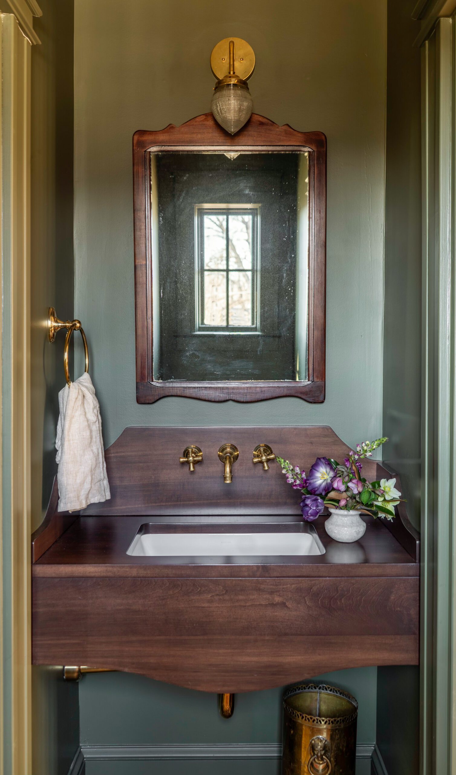 Laundry Sink Area