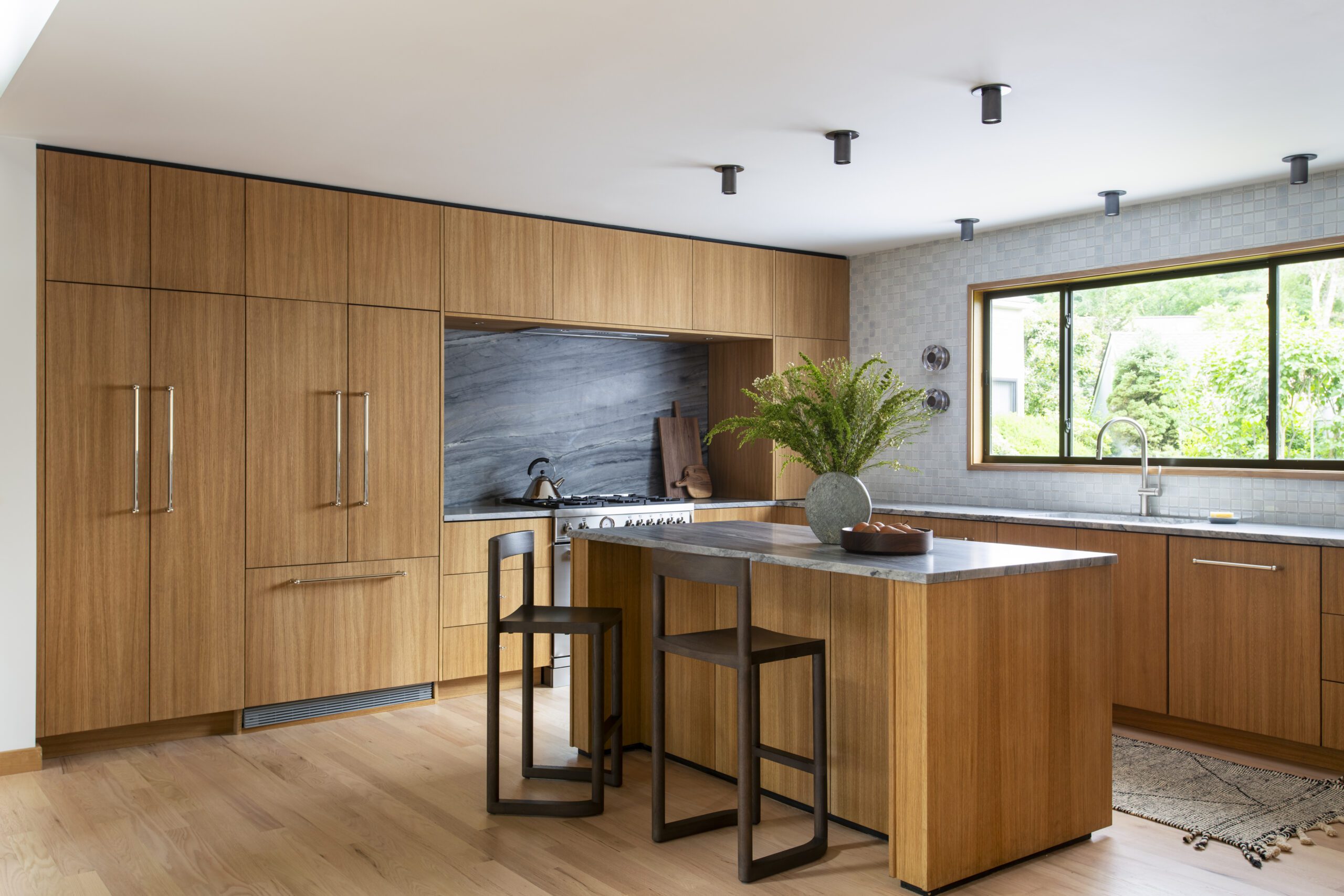 Kitchen Island with Black Chairs