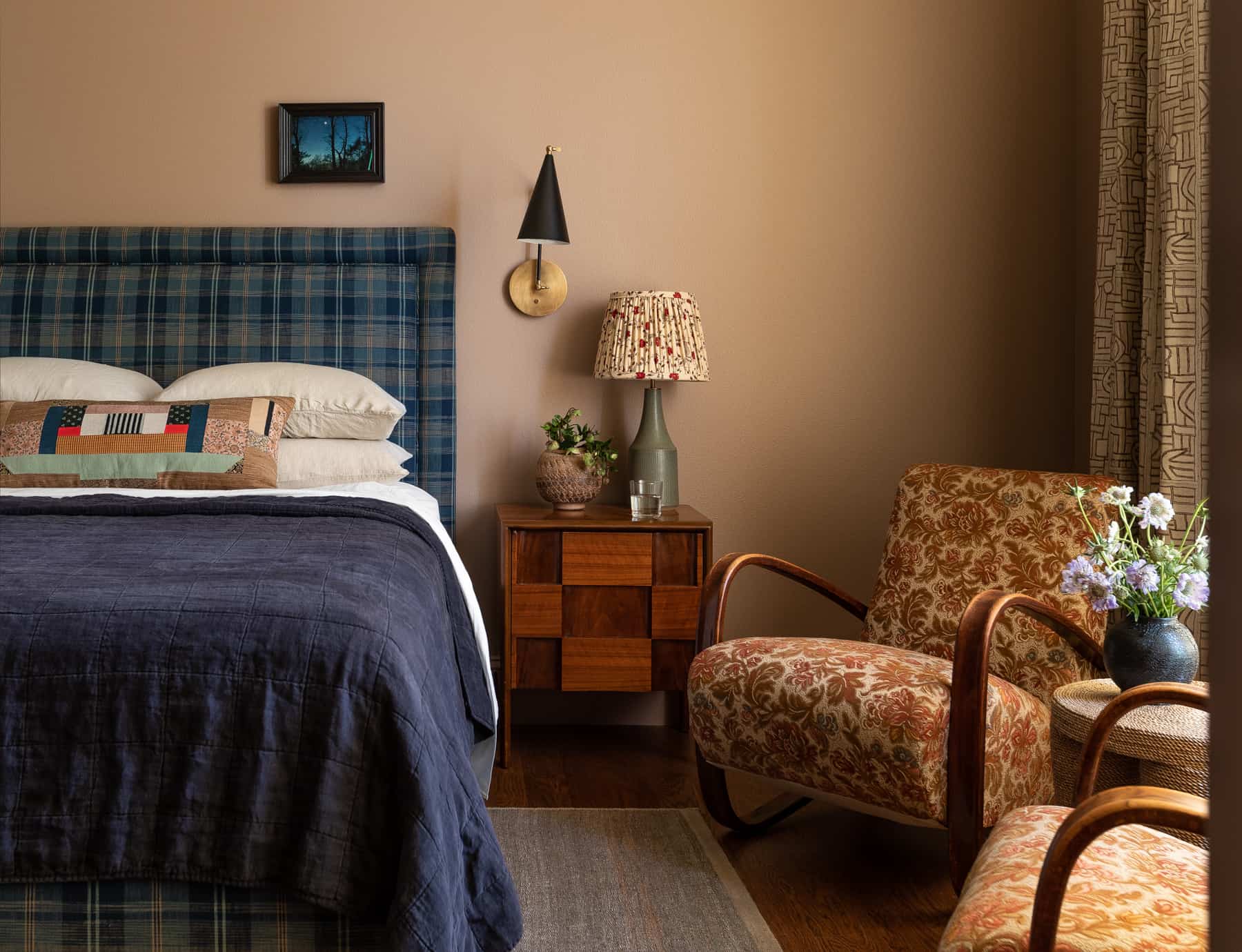 Plaid headboard for fall design inspiration 