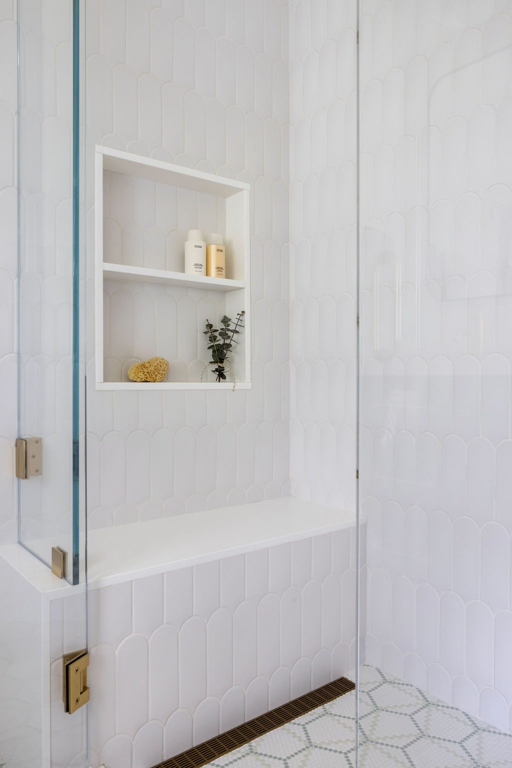 Walk-In Shower Tiles with Bench