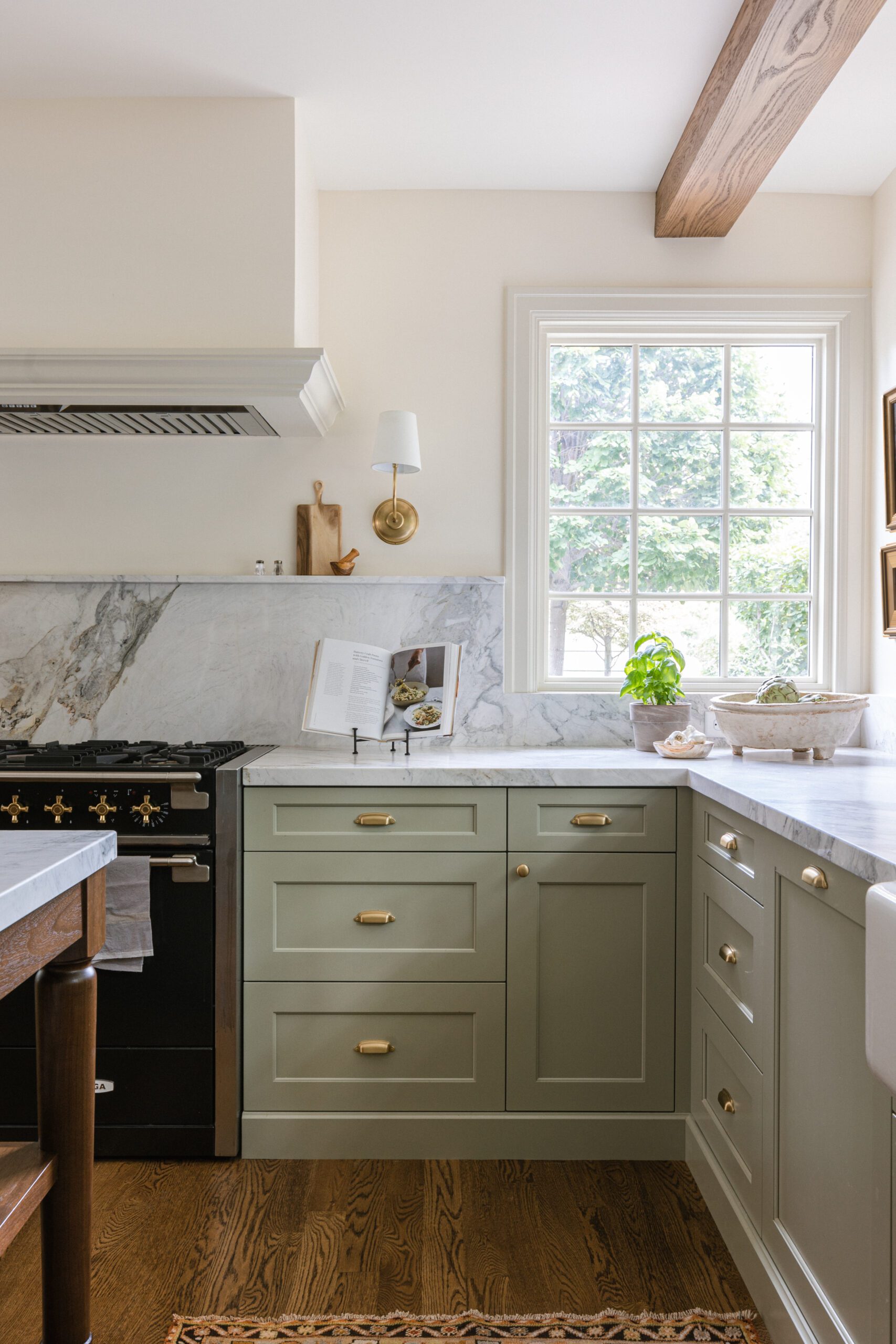 Kitchen Oven Backsplash