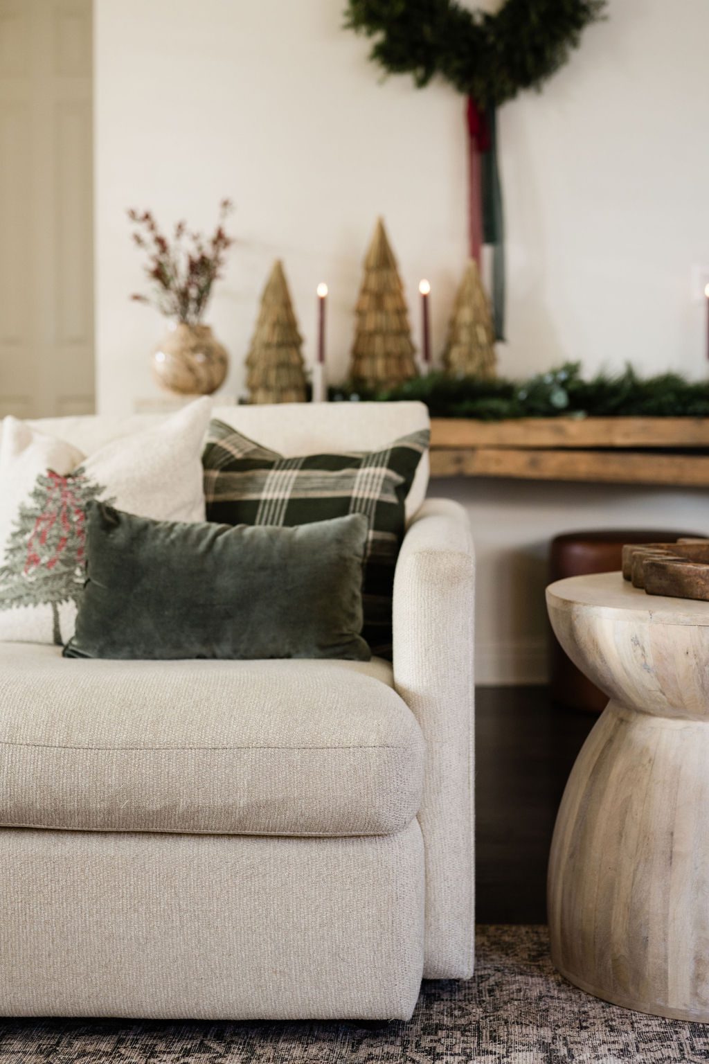 Sofa Festive Pillows