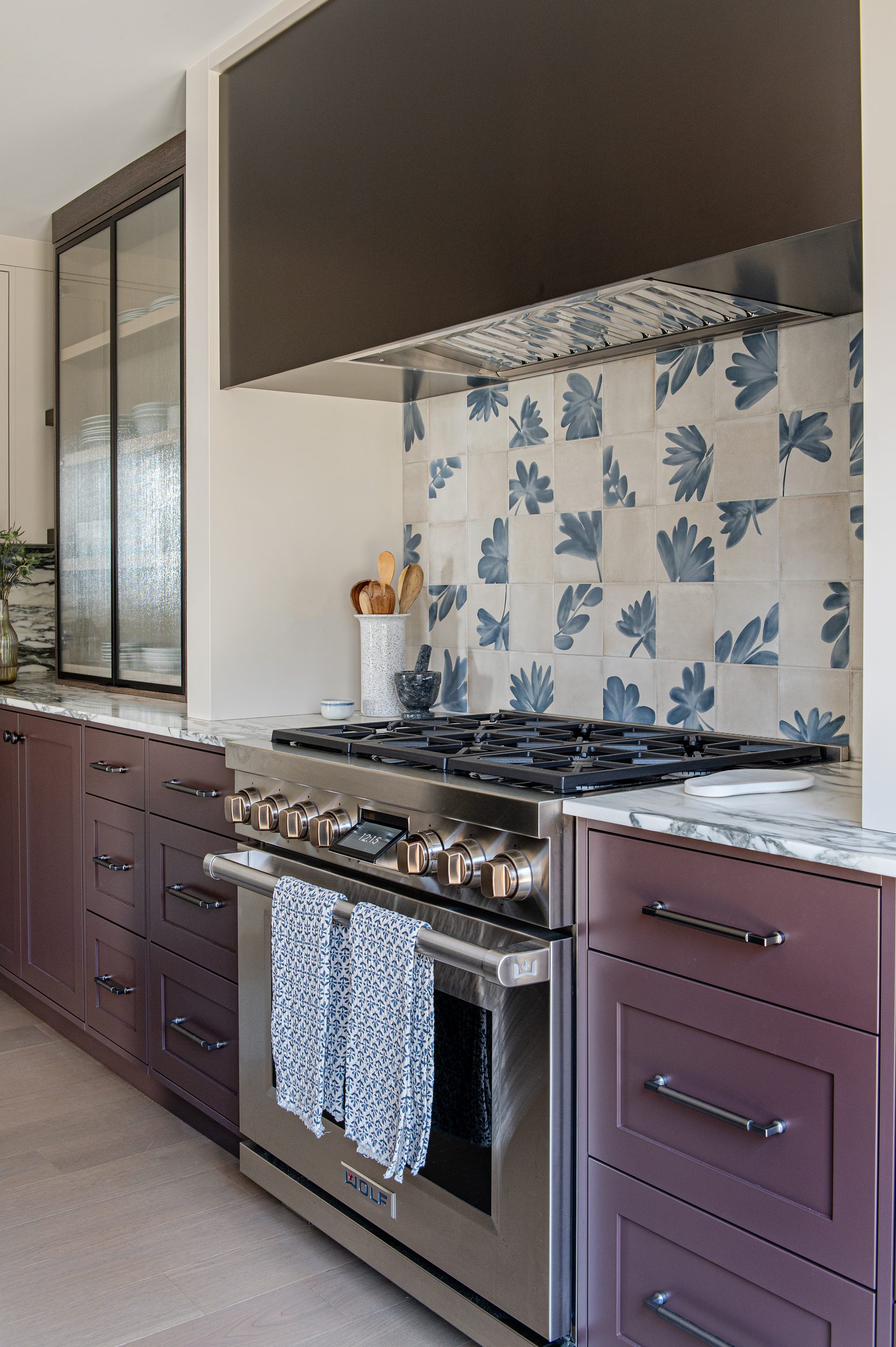 Tiled Backsplash Black + White