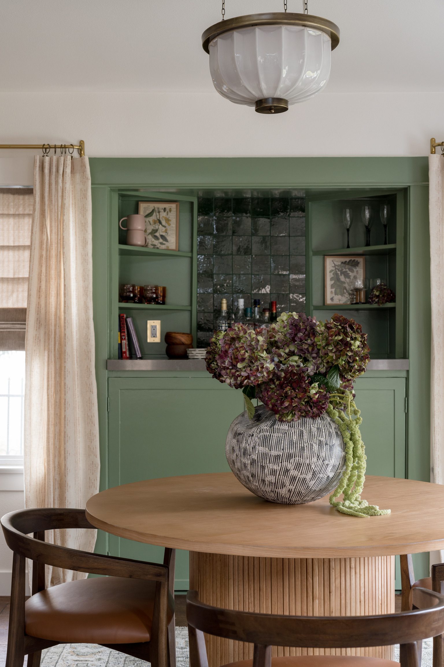 Dining Table Vase and Green Built-In