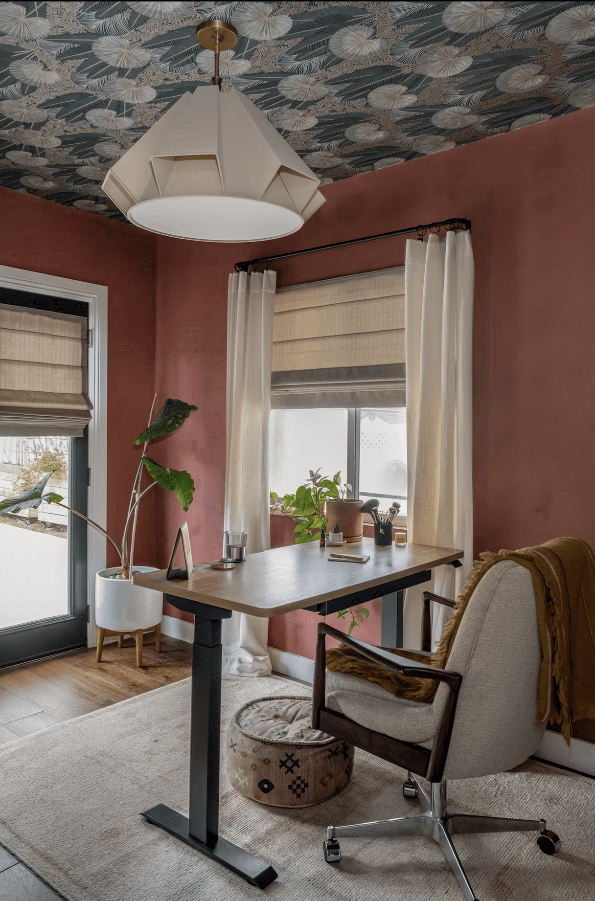 Pink Patterned Office Design