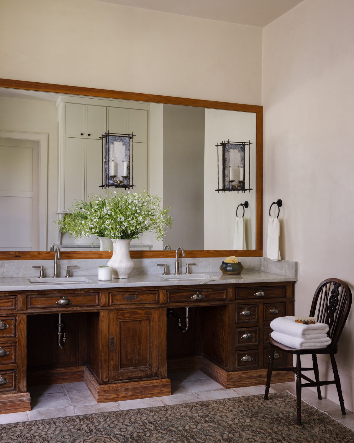 Large Mirrored Bathroom Vanity