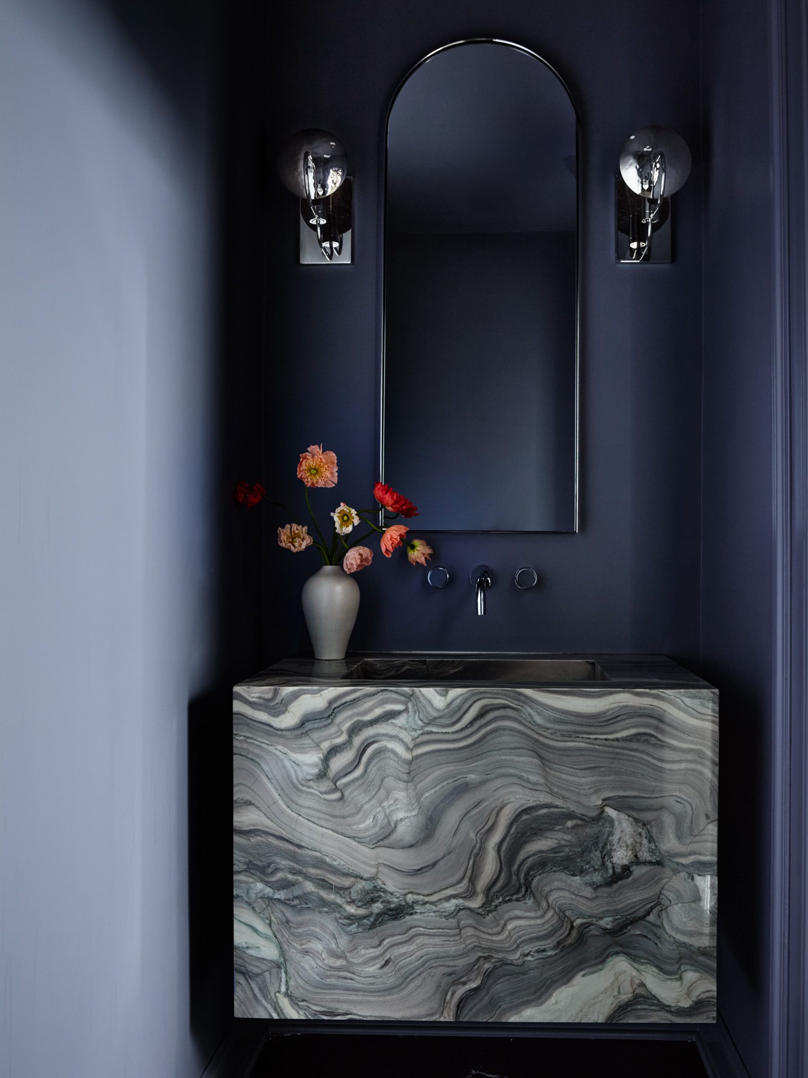 Powder bathroom details