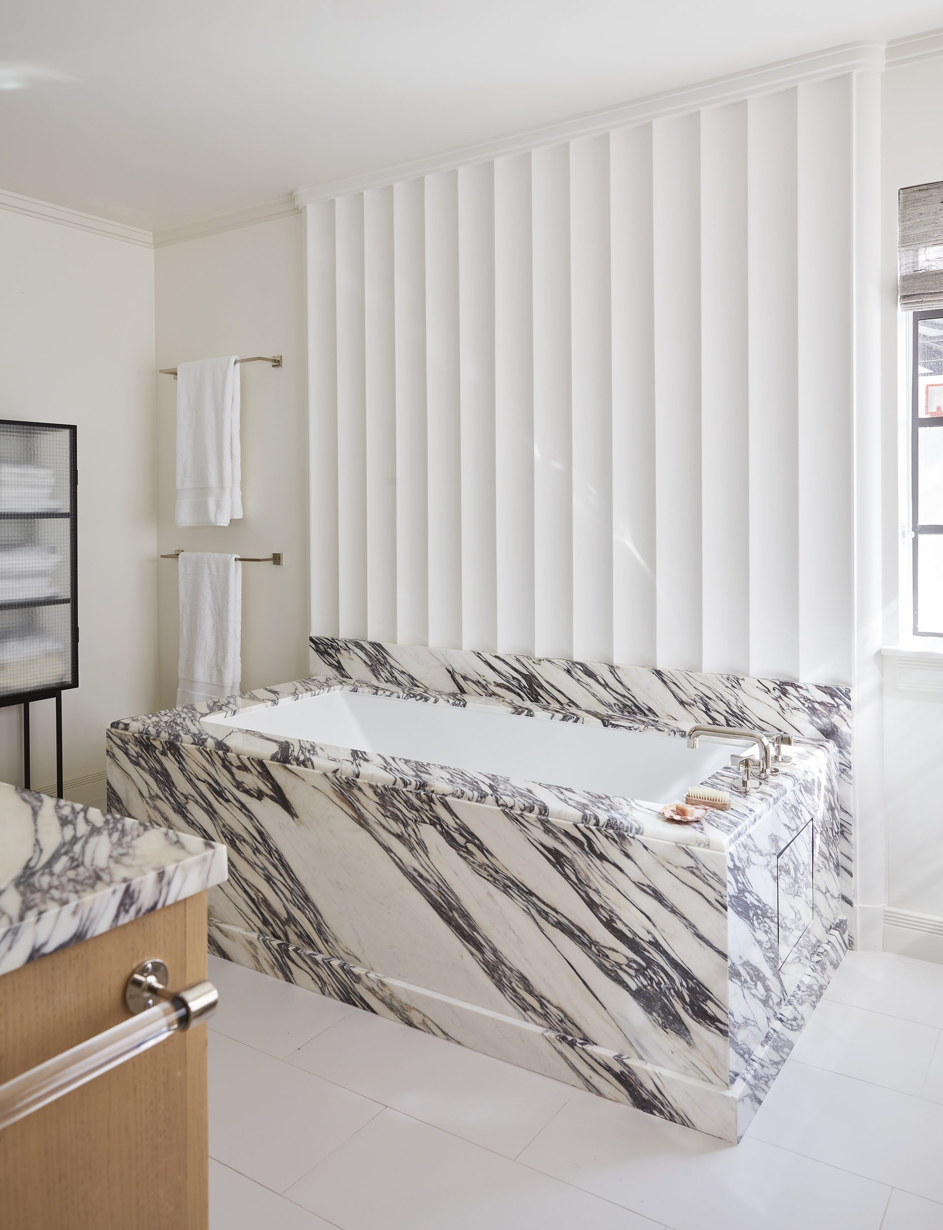 Modern bathtub viola marble custom tub