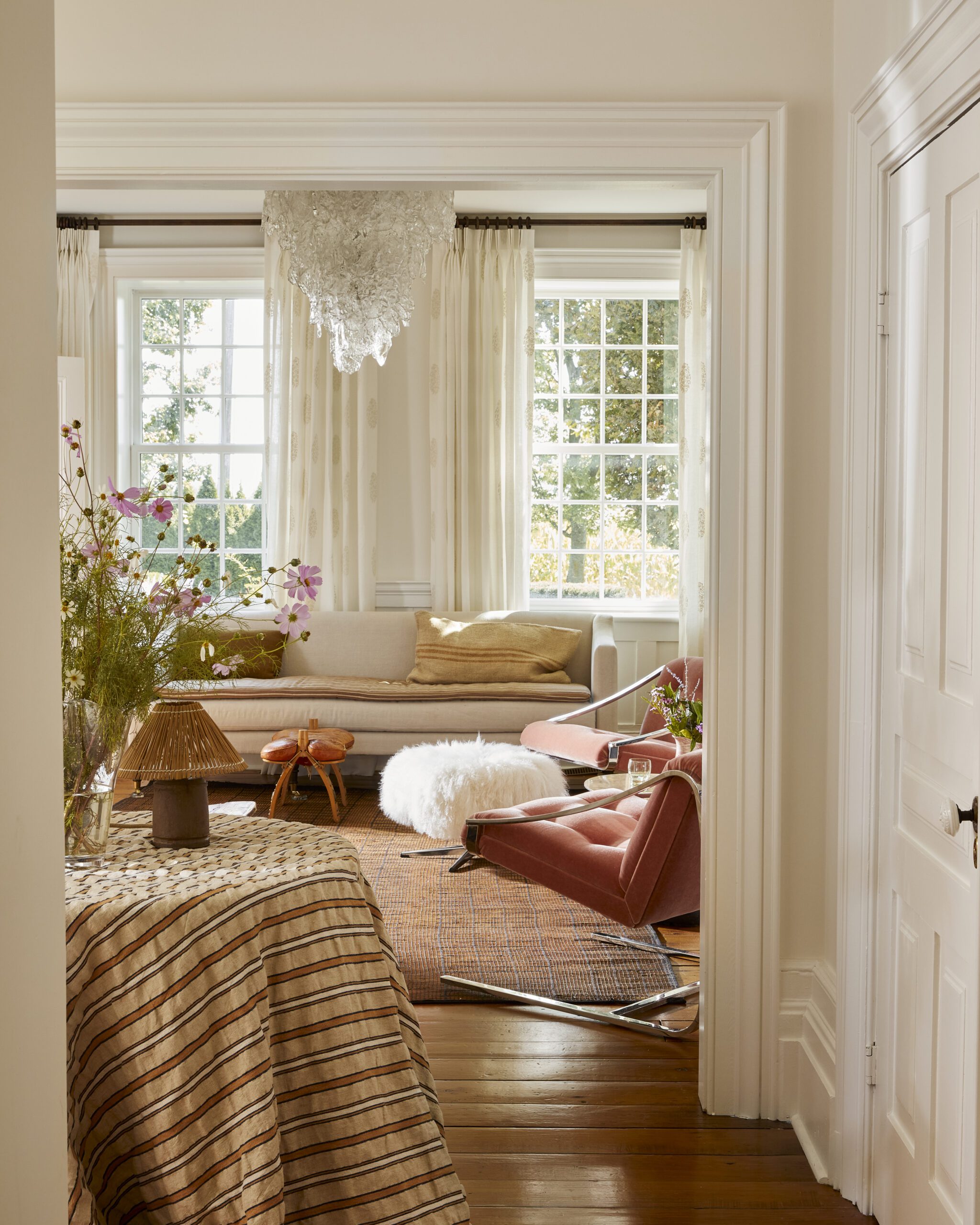 Living room cream sofa with vintage furniture