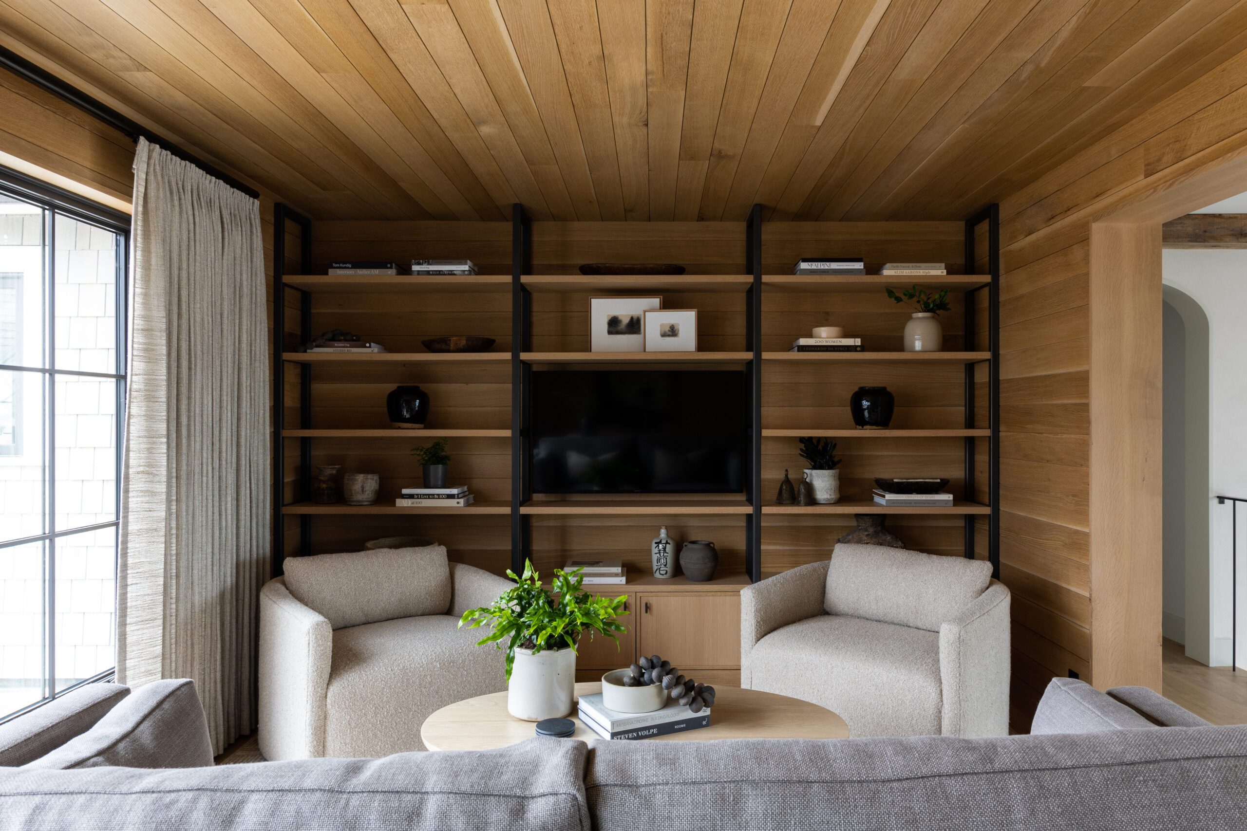 Floor-to-ceiling bookshelf design