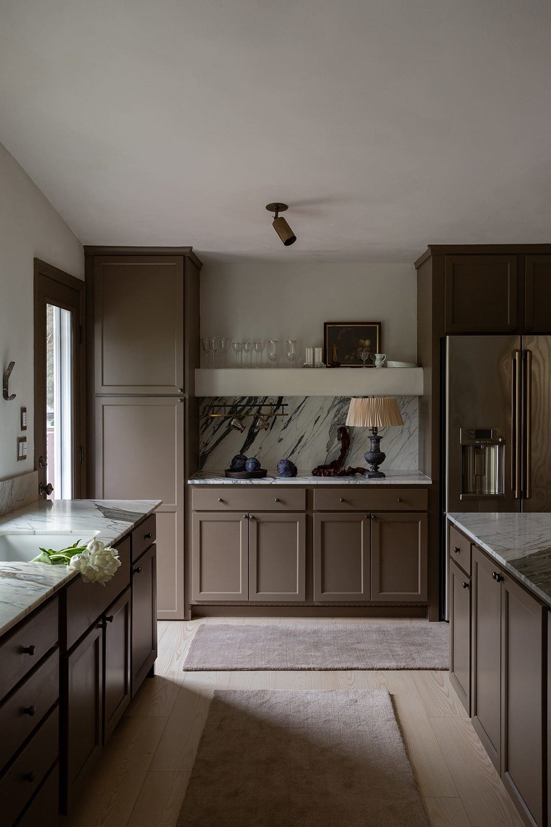 Broccoli Brown cabinets
