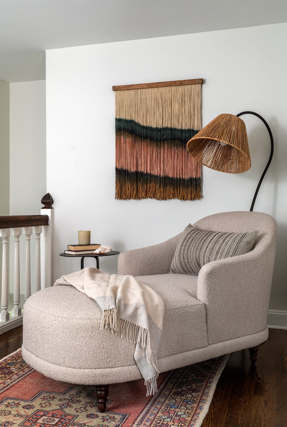 Reading chaise lounge