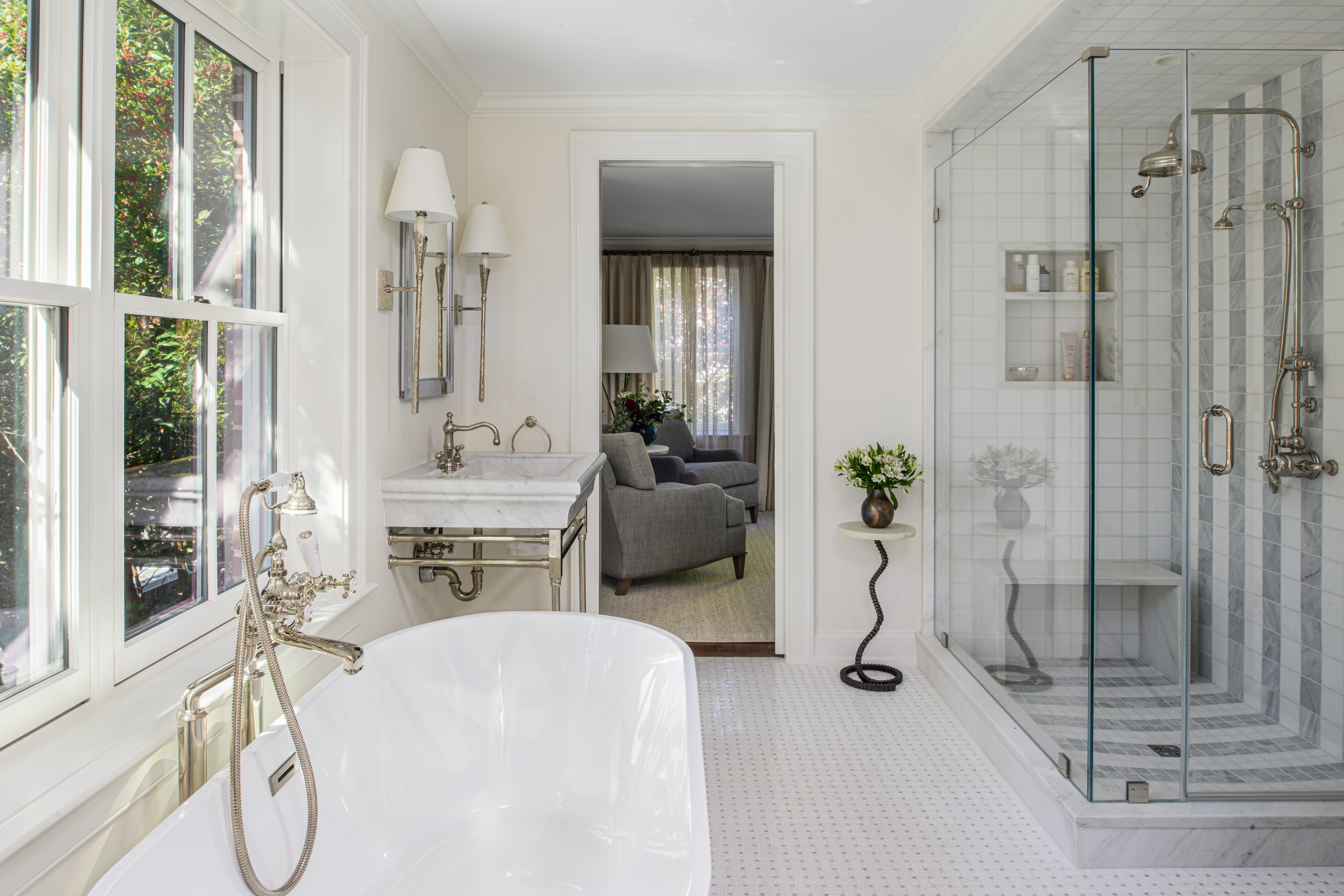 Modern clean bathroom design