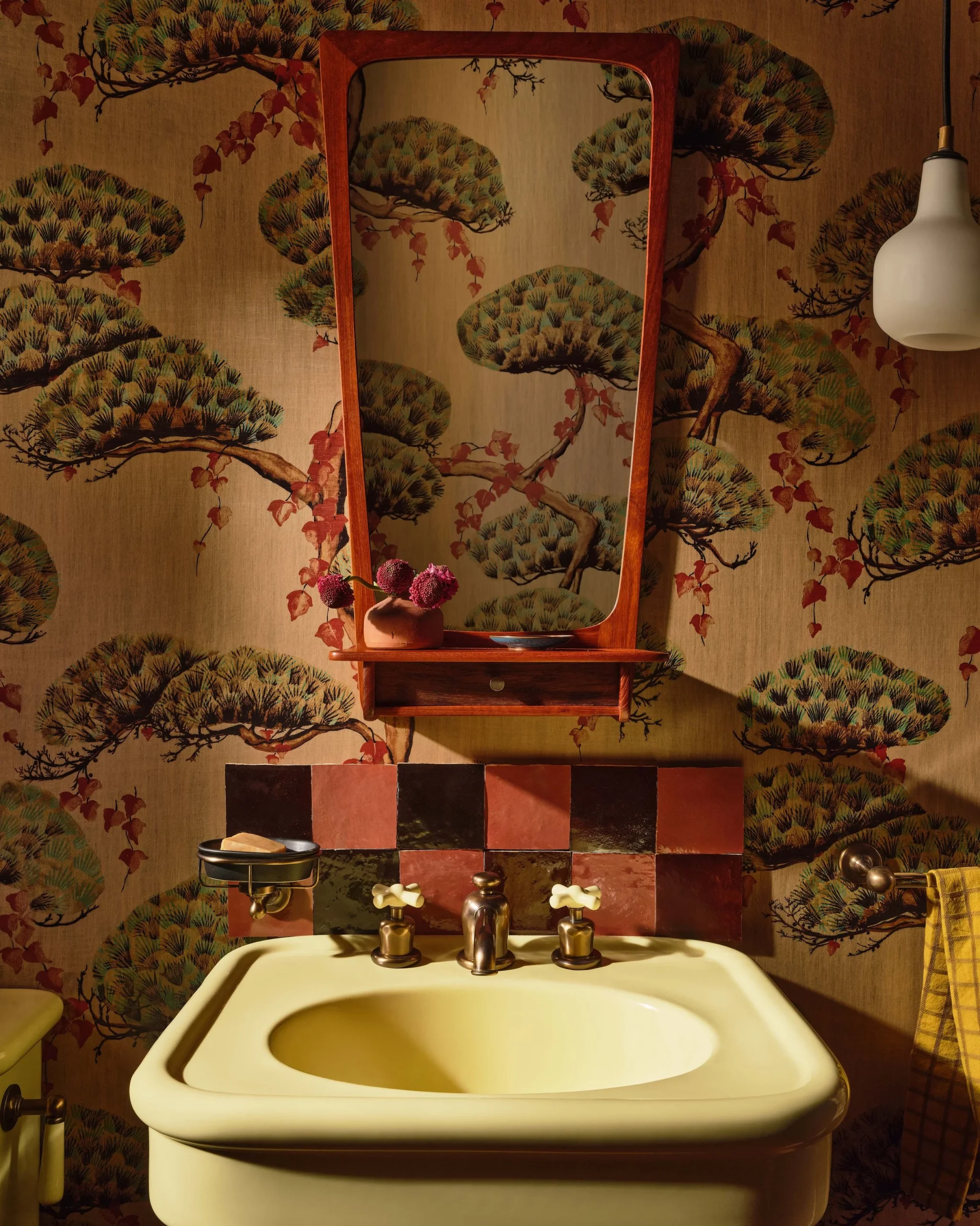 Anne McDonald Minnesota interior design wallpaper bathroom