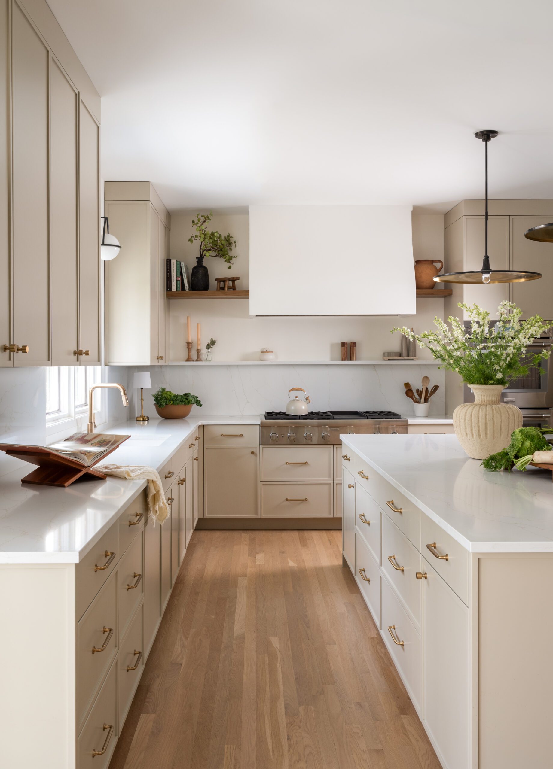 Modern colonial kitchen