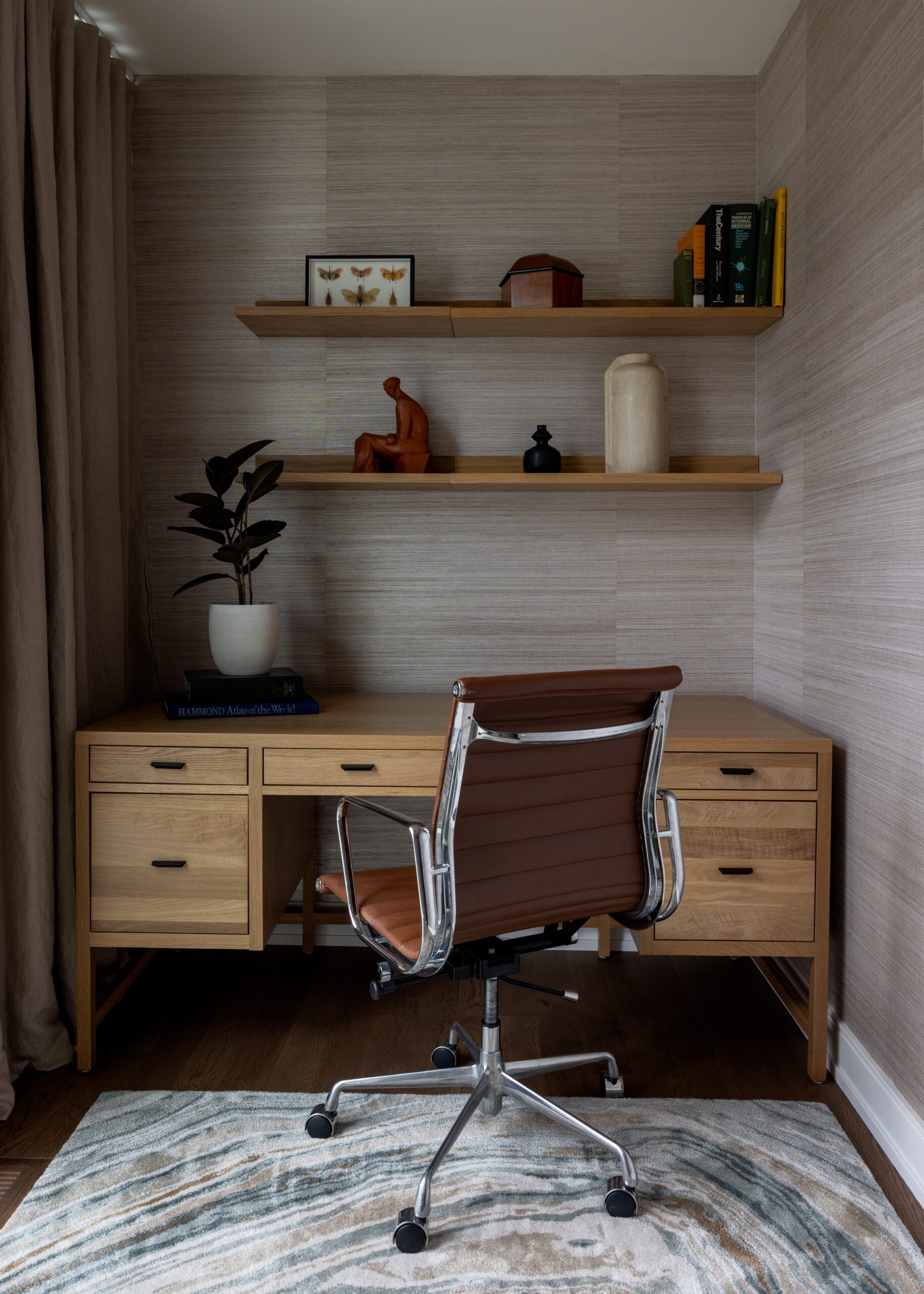 Modern office design desk and chair