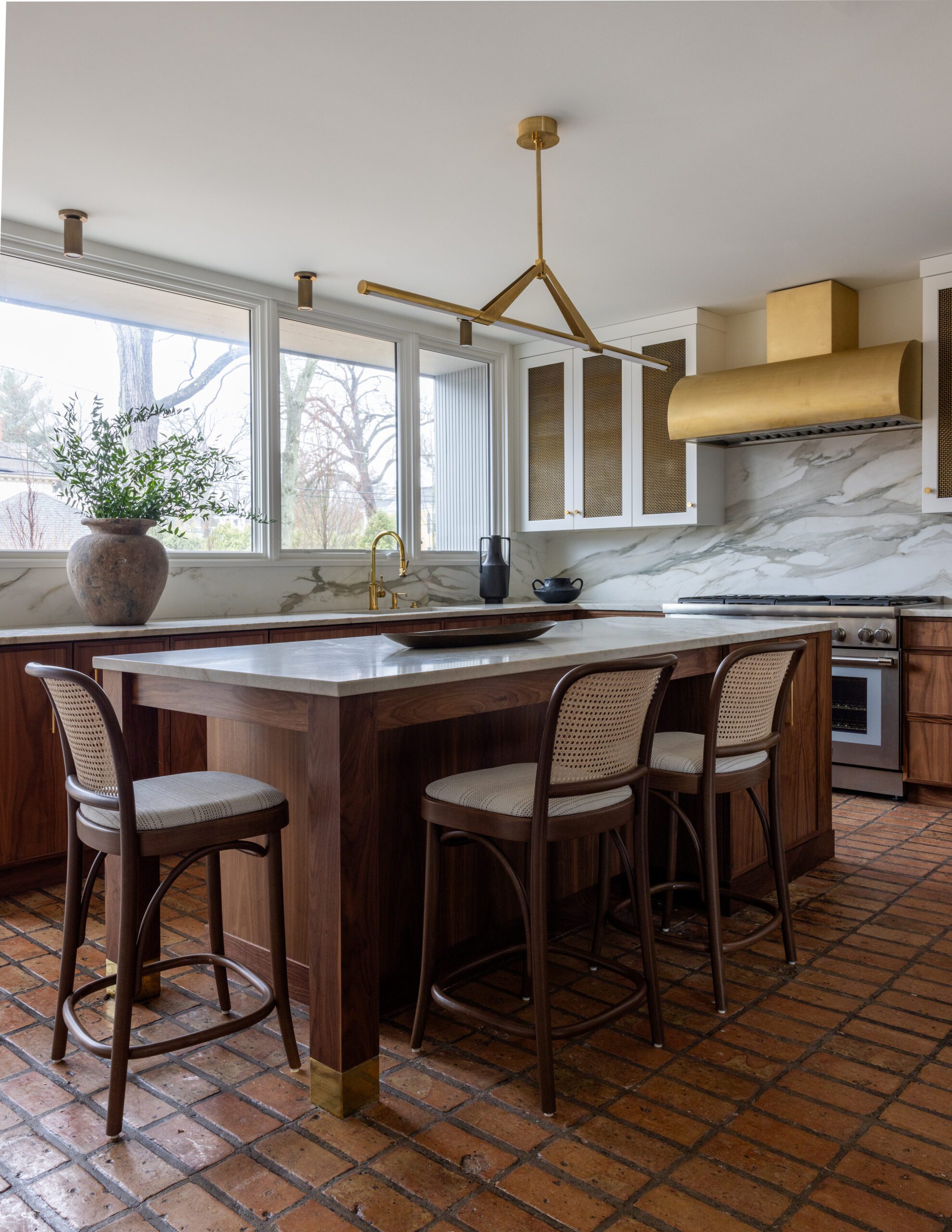 Mid-century modern kitchen home