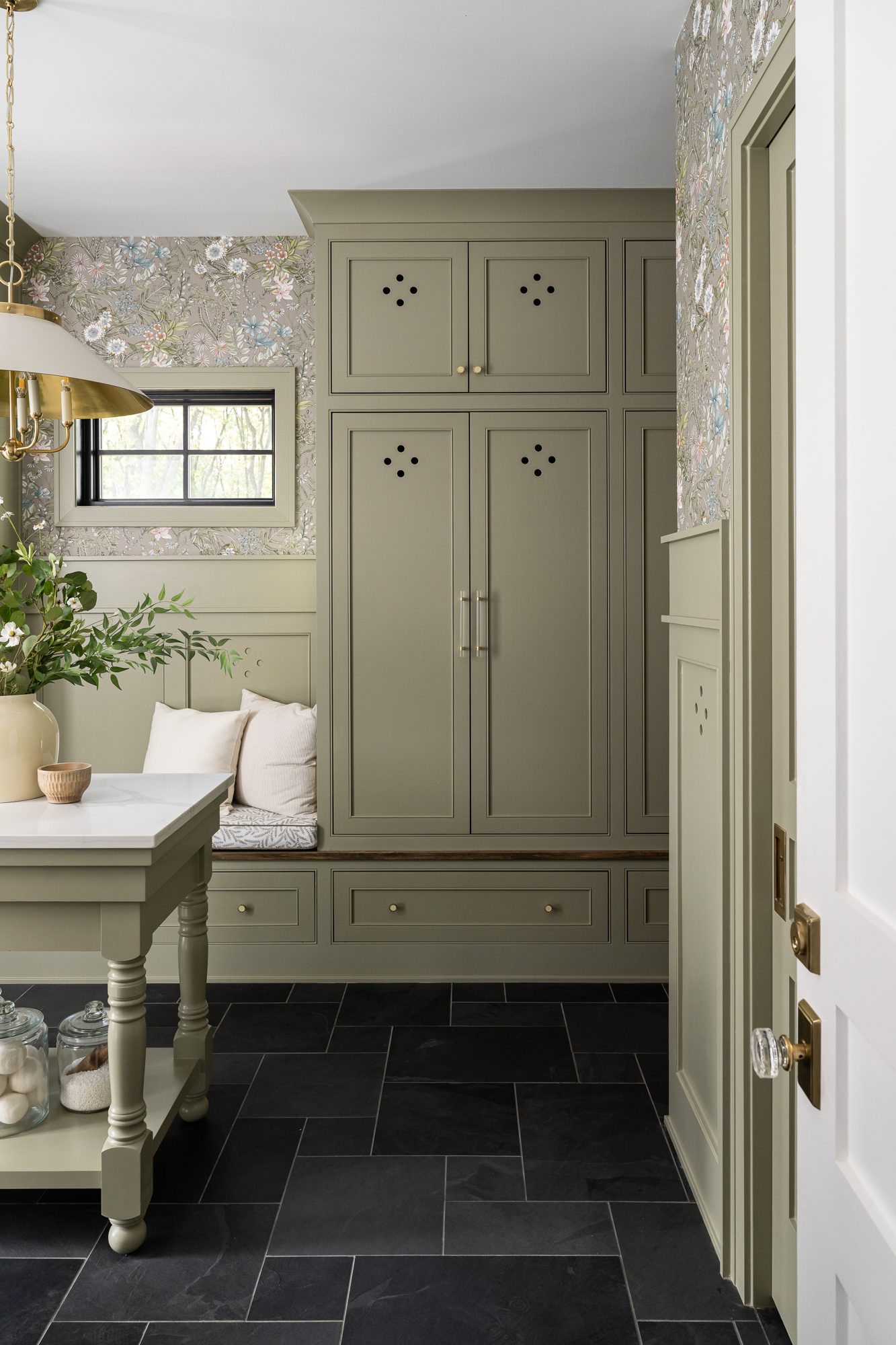 Green laundry mudroom