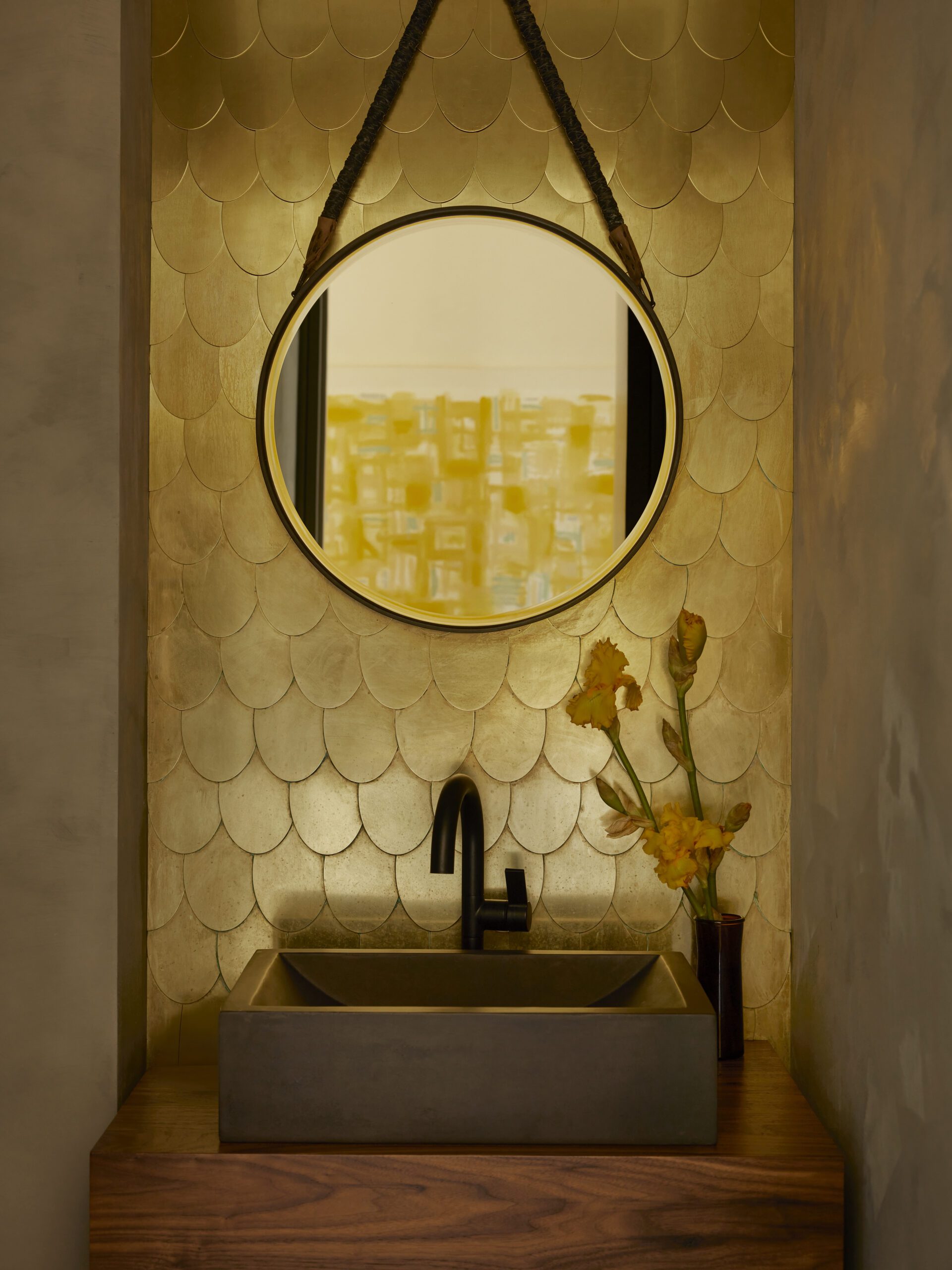 Yellow bathroom inspiration