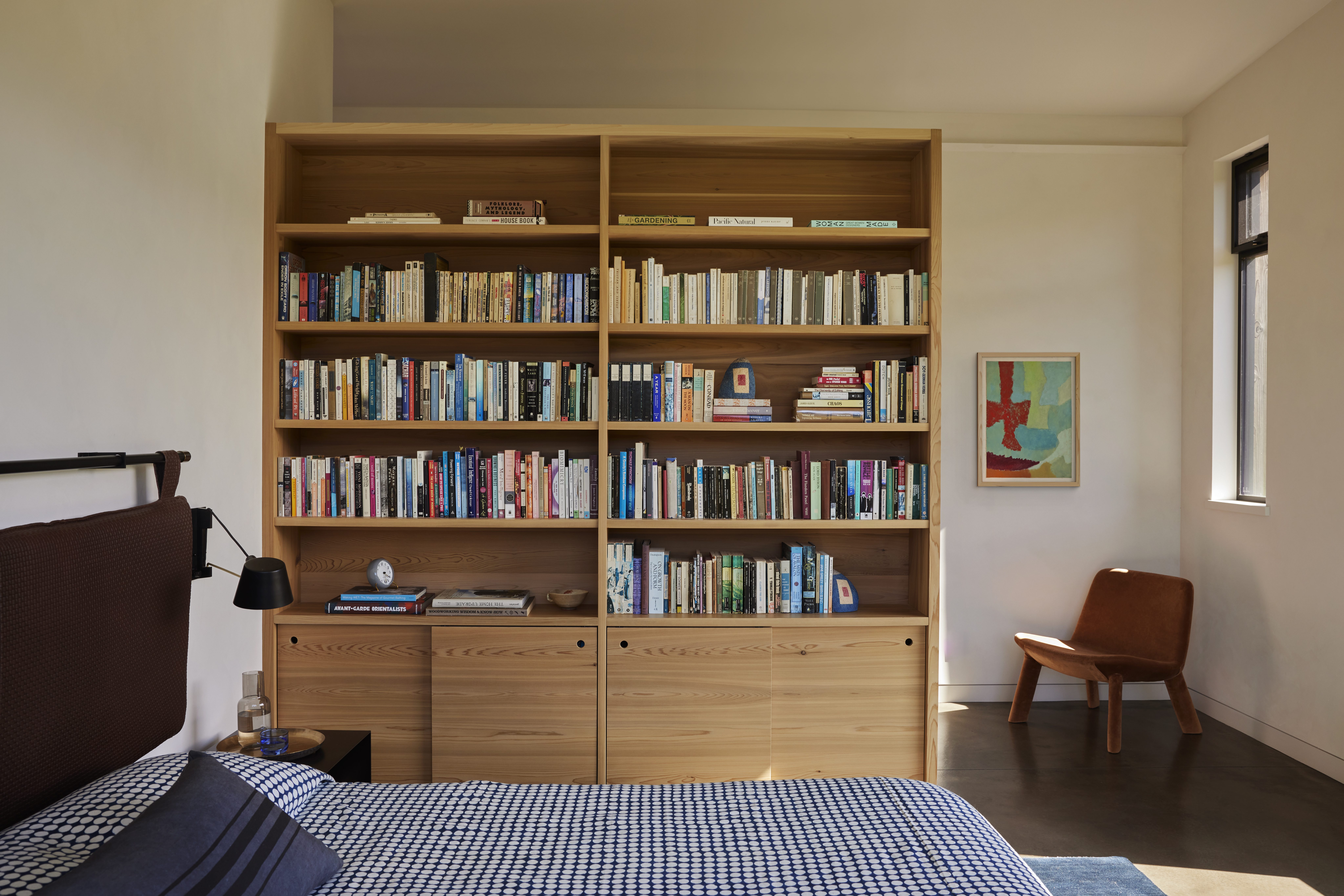 Custom bookshelves bedroom design