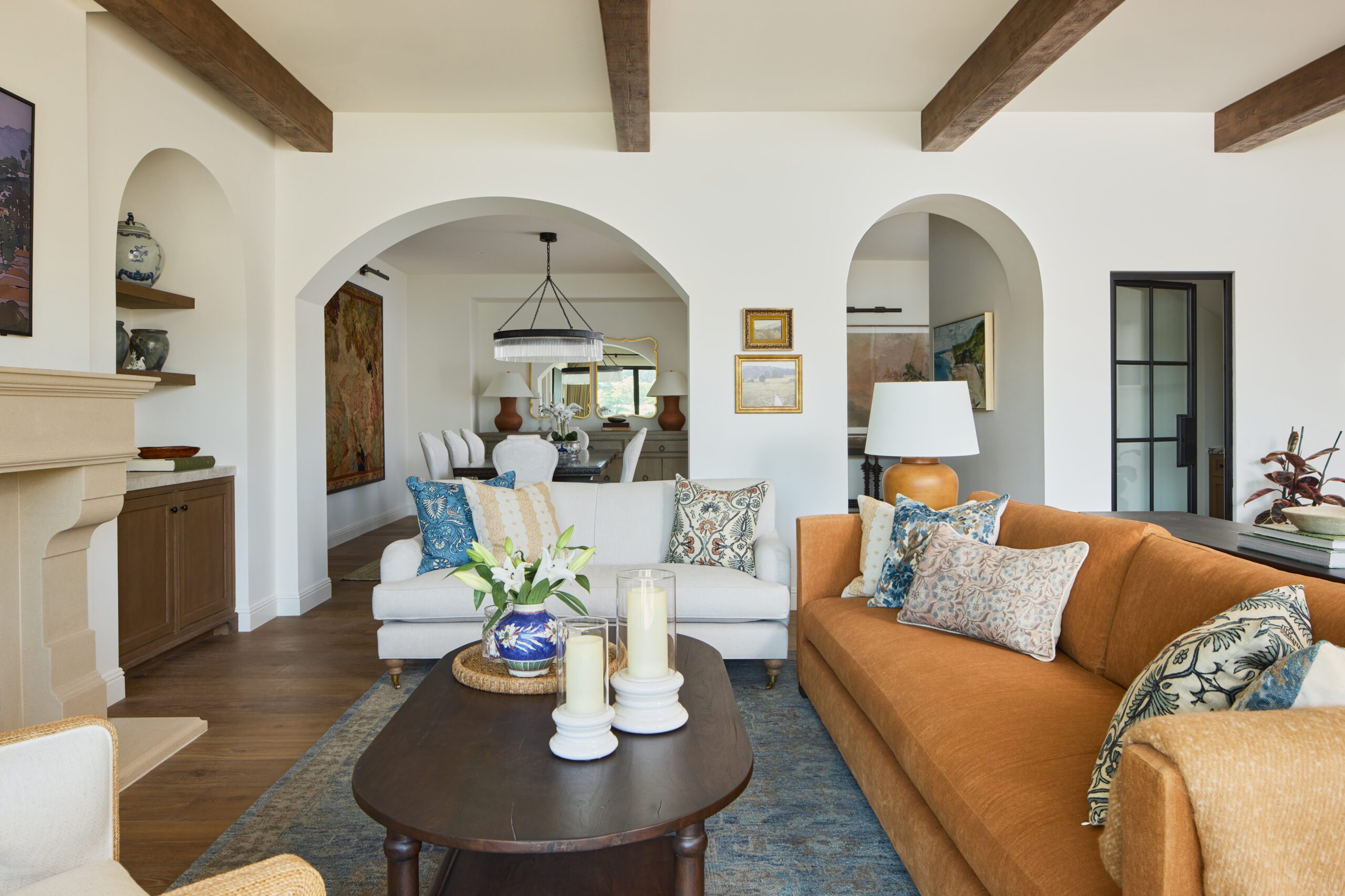 Mediterranean living room design