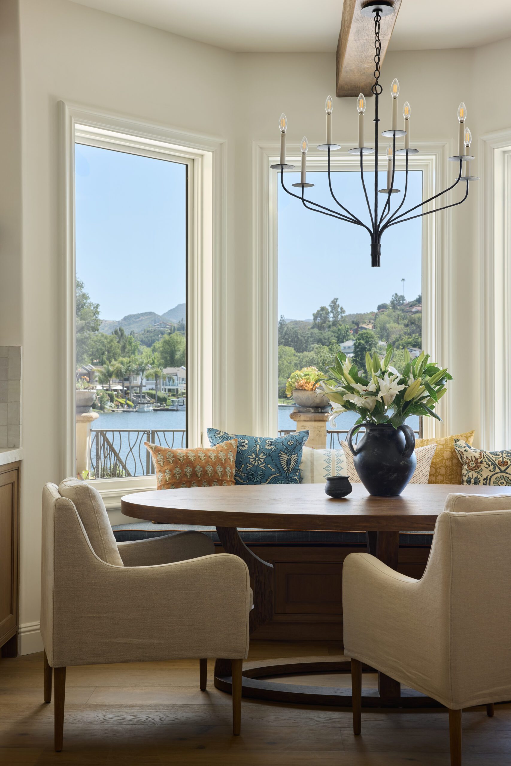 Mediterranean dining nook design