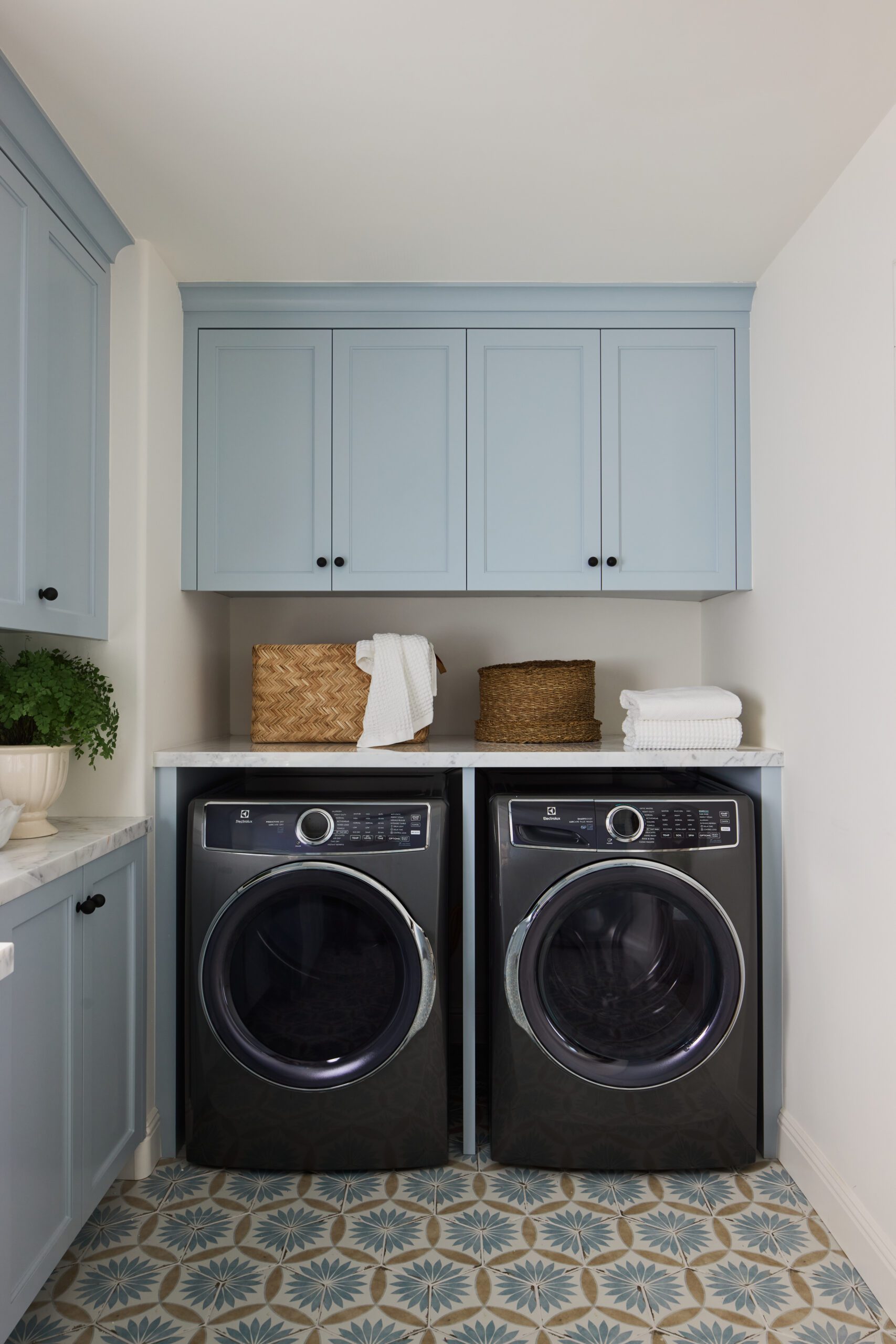 Blue laundry room inspiration
