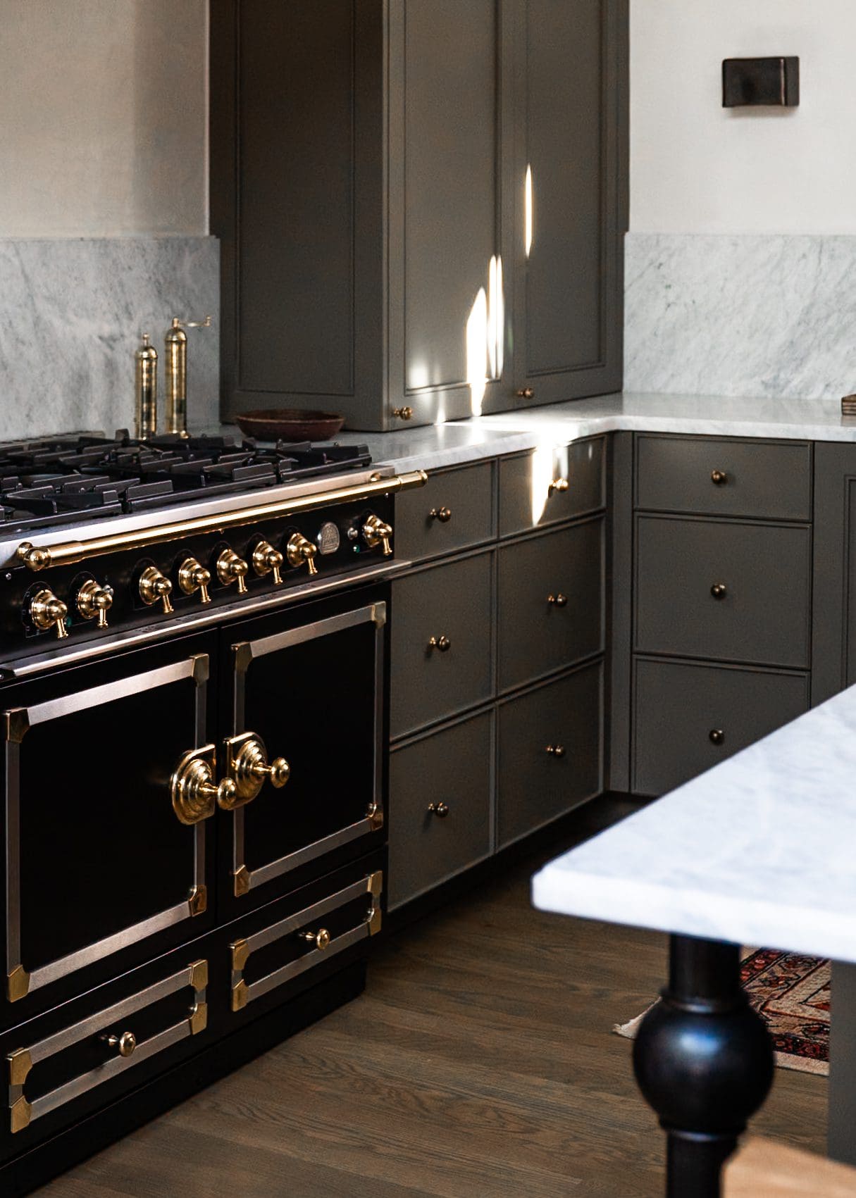 European Modern Cottage kitchen inspiration