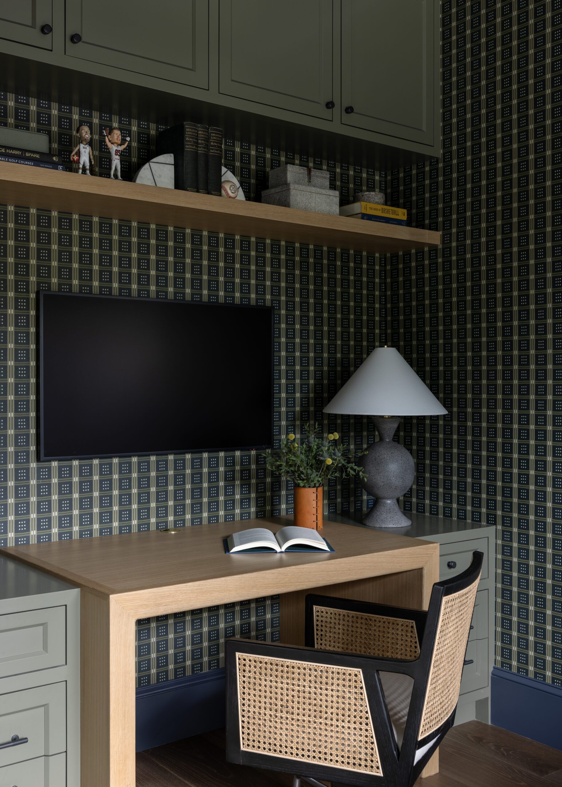 Plaid wallpaper inspiration