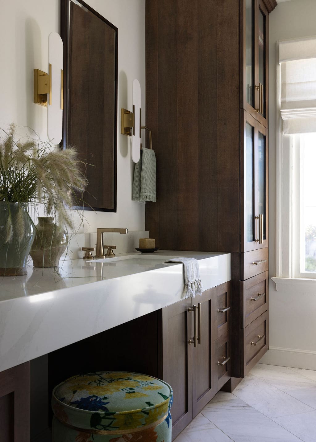 Bathroom vanity stone flowers on counter